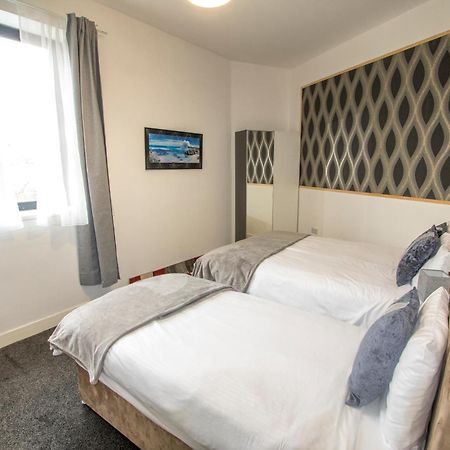 Ideal For Groups - Modern 2 Bedroom Apartment - Free Parking, Transit Links, Close To Stadiums Mánchester Exterior foto
