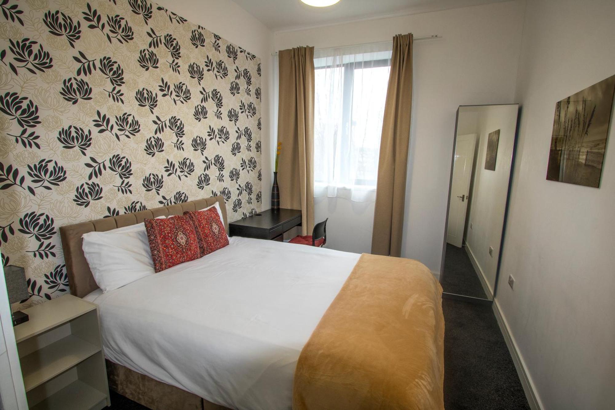 Ideal For Groups - Modern 2 Bedroom Apartment - Free Parking, Transit Links, Close To Stadiums Mánchester Exterior foto