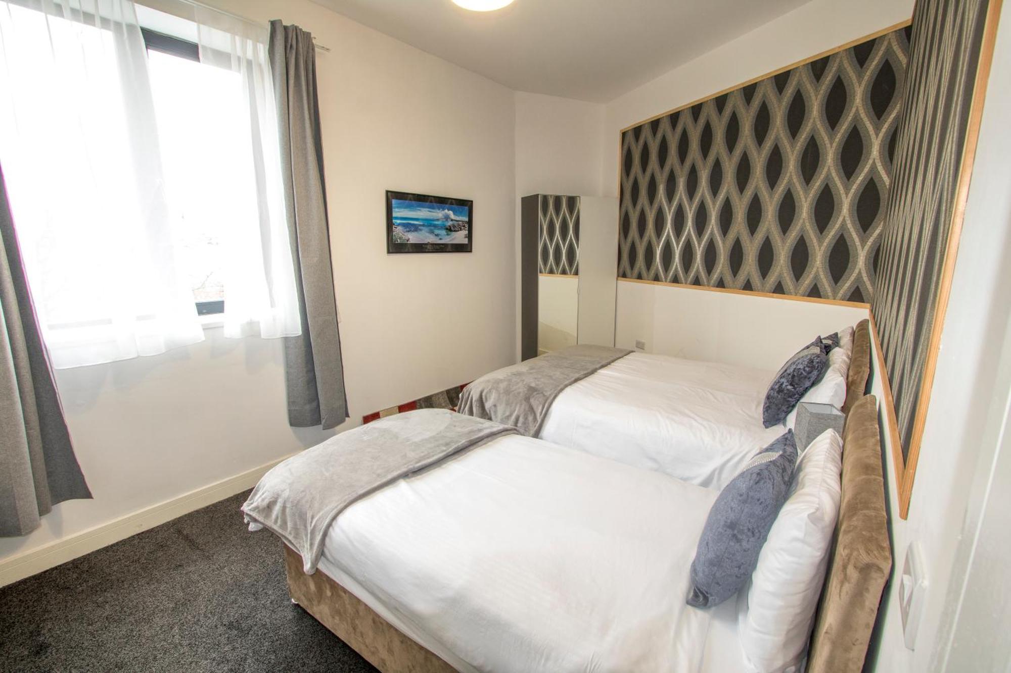 Ideal For Groups - Modern 2 Bedroom Apartment - Free Parking, Transit Links, Close To Stadiums Mánchester Exterior foto