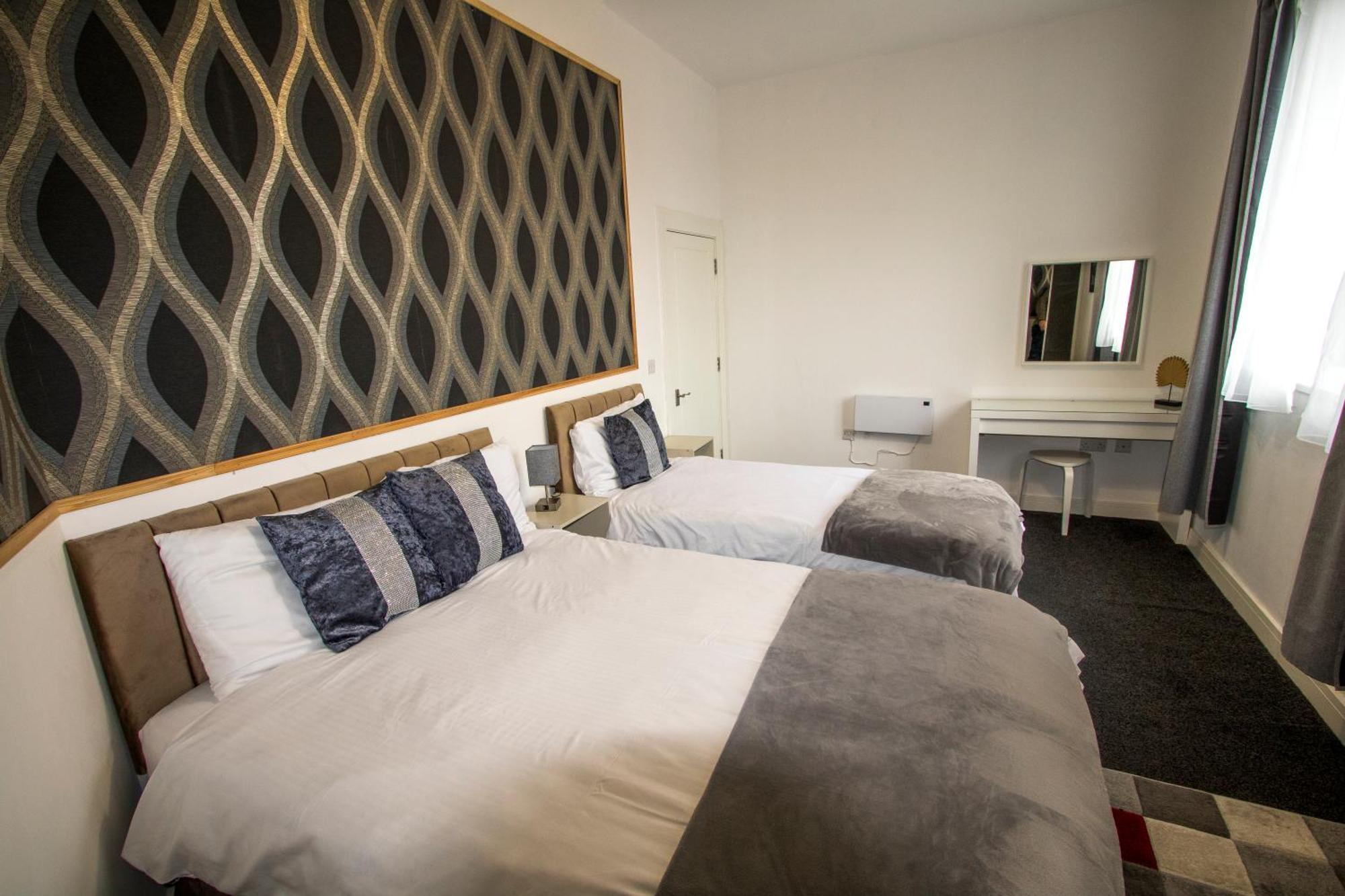 Ideal For Groups - Modern 2 Bedroom Apartment - Free Parking, Transit Links, Close To Stadiums Mánchester Exterior foto