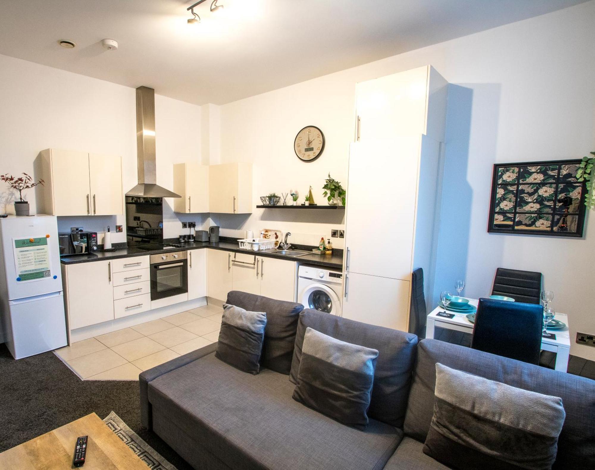 Ideal For Groups - Modern 2 Bedroom Apartment - Free Parking, Transit Links, Close To Stadiums Mánchester Exterior foto